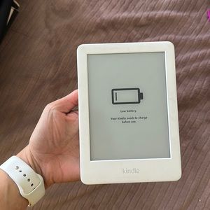 Kindle (2019 release) white